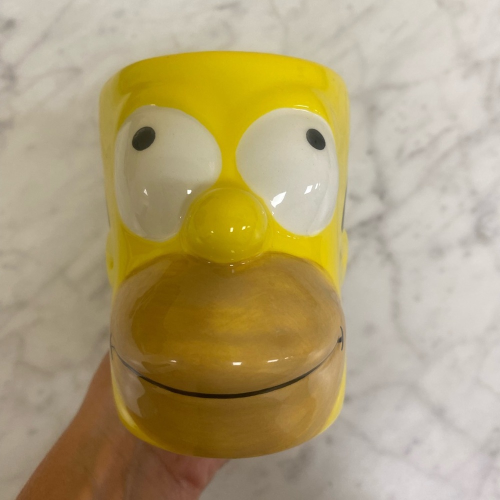 THE SIMPSONS MUG